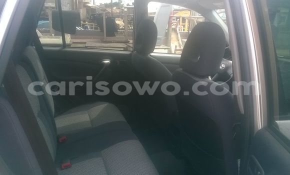 Acheter Occasion Voiture Toyota RAV4 Gris à Cotonou, Benin Acheter Occasion Voiture Toyota RAV4 Gris à Cotonou, Benin