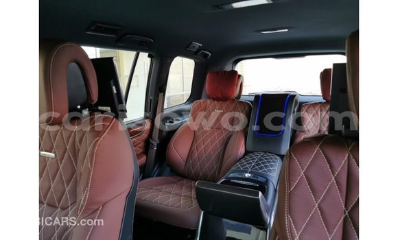 Sayi Imported Lexus LX Black Mota in Import - Dubai a Benin Sayi Imported Lexus LX Black Mota in Import - Dubai a Benin