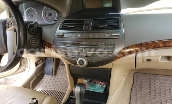 Ra Àlòkù Honda Accord Brown Ọkọ̀ in Cotonou ni Benin Ra Àlòkù Honda Accord Brown Ọkọ̀ in Cotonou ni Benin