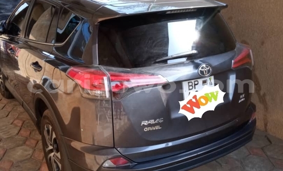 Ra Àlòkù Toyota RAV4 Black Ọkọ̀ in Cotonou ni Benin Ra Àlòkù Toyota RAV4 Black Ọkọ̀ in Cotonou ni Benin