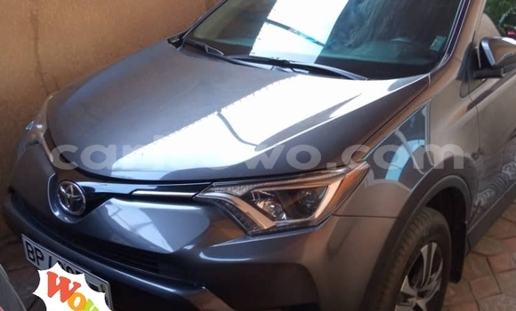 Ra Àlòkù Toyota RAV4 Black Ọkọ̀ in Cotonou ni Benin Ra Àlòkù Toyota RAV4 Black Ọkọ̀ in Cotonou ni Benin