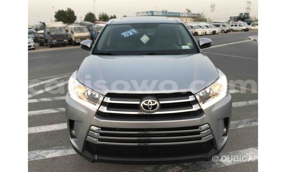 Sayi Imported Toyota Highlander Sauran Mota in Import - Dubai a Benin Sayi Imported Toyota Highlander Sauran Mota in Import - Dubai a Benin
