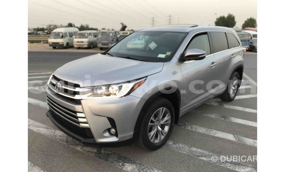 Sayi Imported Toyota Highlander Sauran Mota in Import - Dubai a Benin Sayi Imported Toyota Highlander Sauran Mota in Import - Dubai a Benin