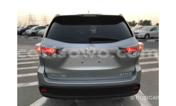 Sayi Imported Toyota Highlander Sauran Mota in Import - Dubai a Benin Sayi Imported Toyota Highlander Sauran Mota in Import - Dubai a Benin