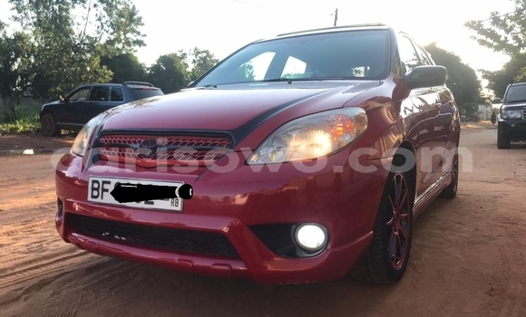 Sayi Na hannu Toyota Matrix Red Mota in Cotonou a Benin Sayi Na hannu Toyota Matrix Red Mota in Cotonou a Benin