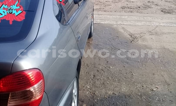 Sayi Na hannu Toyota Avensis Azurfa Mota in Cotonou a Benin Sayi Na hannu Toyota Avensis Azurfa Mota in Cotonou a Benin