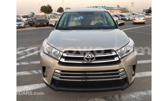 Ra Imported Toyota Highlander Miiran Ọkọ̀ in Import - Dubai ni Benin Ra Imported Toyota Highlander Miiran Ọkọ̀ in Import - Dubai ni Benin