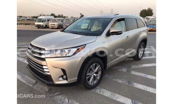 Ra Imported Toyota Highlander Miiran Ọkọ̀ in Import - Dubai ni Benin Ra Imported Toyota Highlander Miiran Ọkọ̀ in Import - Dubai ni Benin