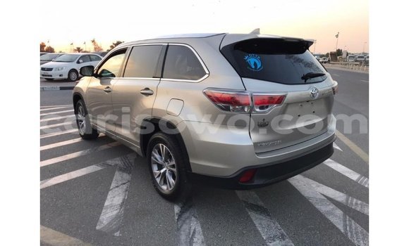 Ra Imported Toyota Highlander Miiran Ọkọ̀ in Import - Dubai ni Benin Ra Imported Toyota Highlander Miiran Ọkọ̀ in Import - Dubai ni Benin