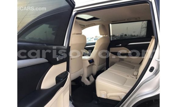 Ra Imported Toyota Highlander Miiran Ọkọ̀ in Import - Dubai ni Benin Ra Imported Toyota Highlander Miiran Ọkọ̀ in Import - Dubai ni Benin