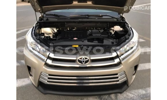 Ra Imported Toyota Highlander Miiran Ọkọ̀ in Import - Dubai ni Benin Ra Imported Toyota Highlander Miiran Ọkọ̀ in Import - Dubai ni Benin