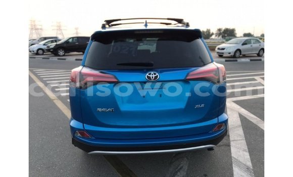 Ra Imported Toyota HiAce Blue Ọkọ̀ akẹ́rù ńlá in Import - Dubai ni Benin Ra Imported Toyota HiAce Blue Ọkọ̀ akẹ́rù ńlá in Import - Dubai ni Benin