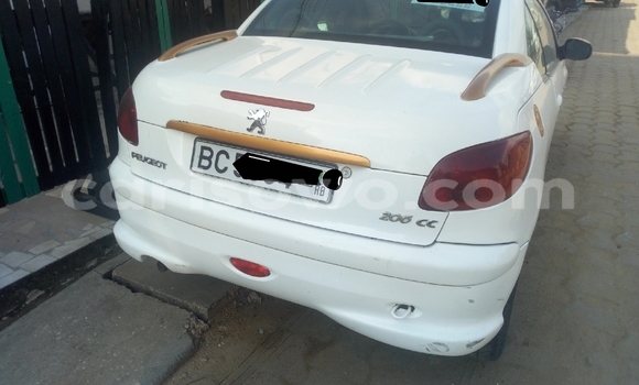 Sayi Na hannu Peugeot 206 White Mota in Cotonou a Benin Sayi Na hannu Peugeot 206 White Mota in Cotonou a Benin