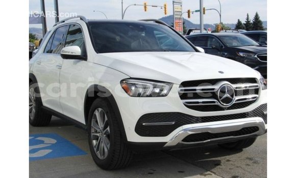 Sayi Imported Mercedes-Benz GLE White Mota in Import - Dubai a Benin Sayi Imported Mercedes-Benz GLE White Mota in Import - Dubai a Benin