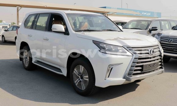 Sayi Imported Lexus LX White Mota in Import - Dubai a Benin Sayi Imported Lexus LX White Mota in Import - Dubai a Benin