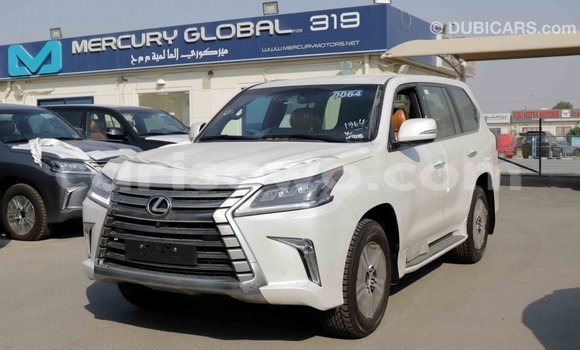Sayi Imported Lexus LX White Mota in Import - Dubai a Benin Sayi Imported Lexus LX White Mota in Import - Dubai a Benin
