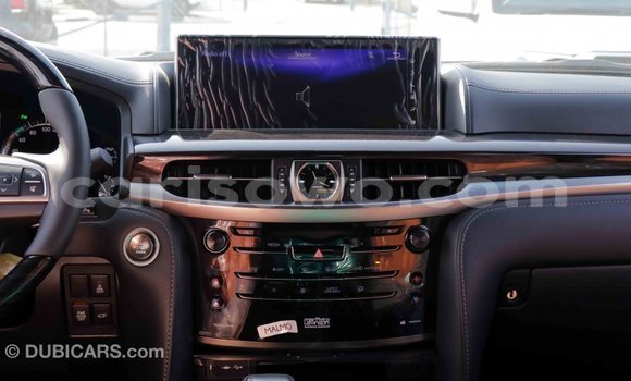 Sayi Imported Lexus LX White Mota in Import - Dubai a Benin Sayi Imported Lexus LX White Mota in Import - Dubai a Benin