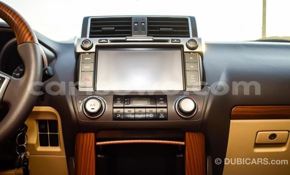 Acheter Import Voiture Toyota Prado Blanc à Import - Dubai, Benin Acheter Import Voiture Toyota Prado Blanc à Import - Dubai, Benin