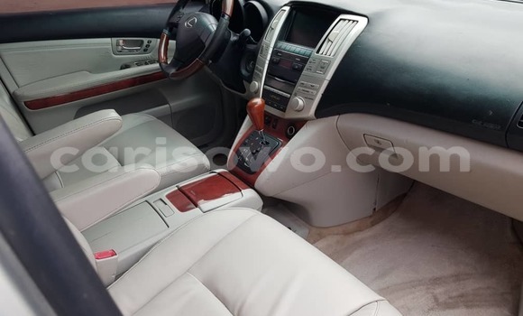 Ra Àlòkù Lexus RX 330 Silver Ọkọ̀ in Cotonou ni Benin Ra Àlòkù Lexus RX 330 Silver Ọkọ̀ in Cotonou ni Benin