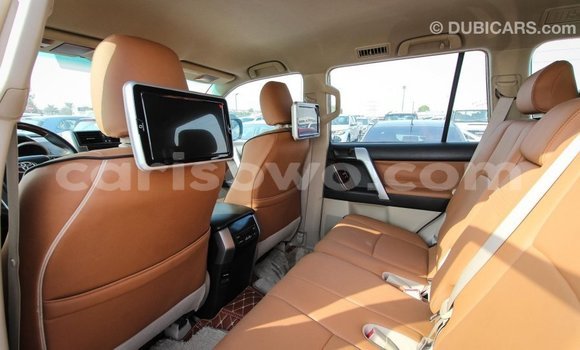 Sayi Imported Toyota Prado White Mota in Import - Dubai a Benin Sayi Imported Toyota Prado White Mota in Import - Dubai a Benin