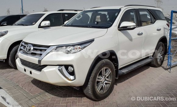 Acheter Import Voiture Toyota Fortuner Blanc à Import - Dubai, Benin Acheter Import Voiture Toyota Fortuner Blanc à Import - Dubai, Benin