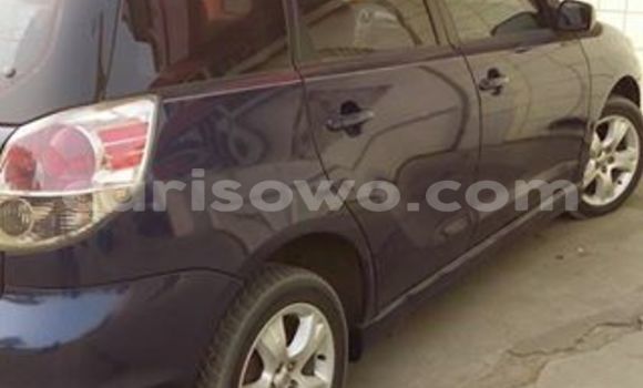 Acheter Occasion Voiture Toyota Matrix Bleu à Cotonou, Benin Acheter Occasion Voiture Toyota Matrix Bleu à Cotonou, Benin