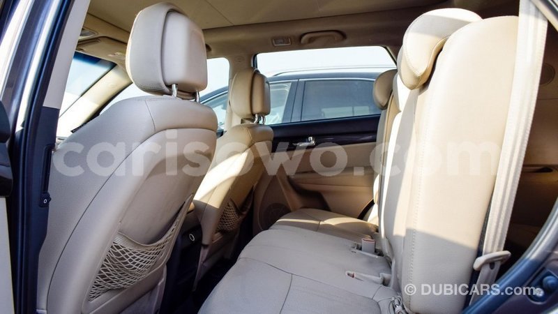Big with watermark kia sorento benin import dubai 6311