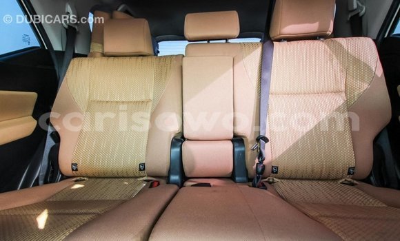 Acheter Import Voiture Toyota Fortuner Blanc à Import - Dubai, Benin Acheter Import Voiture Toyota Fortuner Blanc à Import - Dubai, Benin