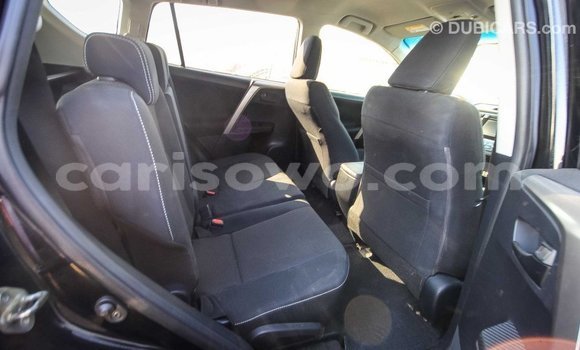 Acheter Import Utilitaire Toyota HiAce Noir à Import - Dubai, Benin Acheter Import Utilitaire Toyota HiAce Noir à Import - Dubai, Benin
