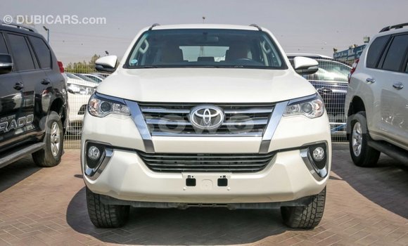 Ra Imported Toyota Fortuner funfun Ọkọ̀ in Import - Dubai ni Benin Ra Imported Toyota Fortuner funfun Ọkọ̀ in Import - Dubai ni Benin