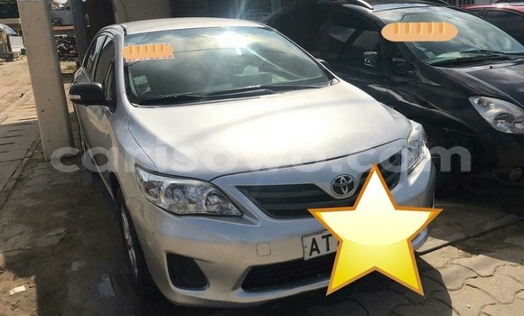 Sayi Na hannu Toyota Corolla Azurfa Mota in Cotonou a Benin Sayi Na hannu Toyota Corolla Azurfa Mota in Cotonou a Benin