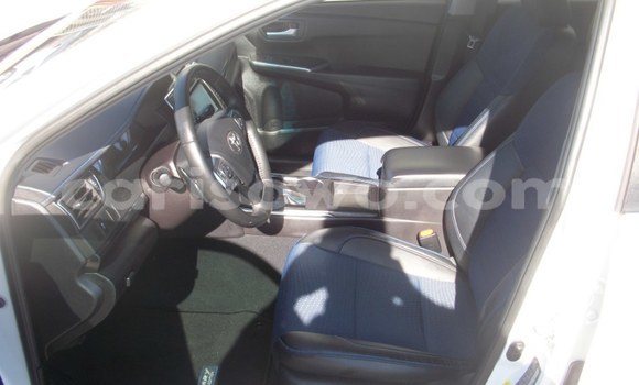 Acheter Occasion Voiture Toyota Camry Blanc à Cotonou, Benin Acheter Occasion Voiture Toyota Camry Blanc à Cotonou, Benin