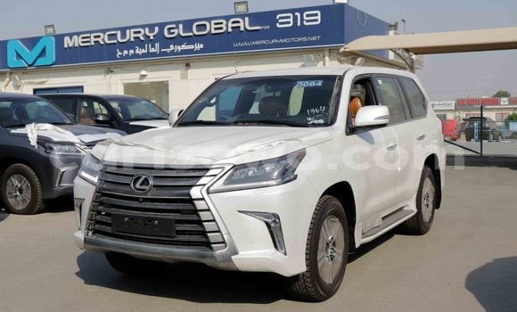 Sayi Imported Lexus LX White Mota in Import - Dubai a Benin Sayi Imported Lexus LX White Mota in Import - Dubai a Benin