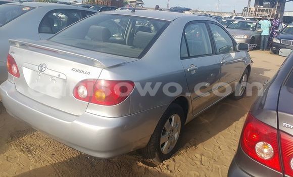 Acheter Occasion Voiture Toyota Corolla Gris à Cotonou, Benin Acheter Occasion Voiture Toyota Corolla Gris à Cotonou, Benin