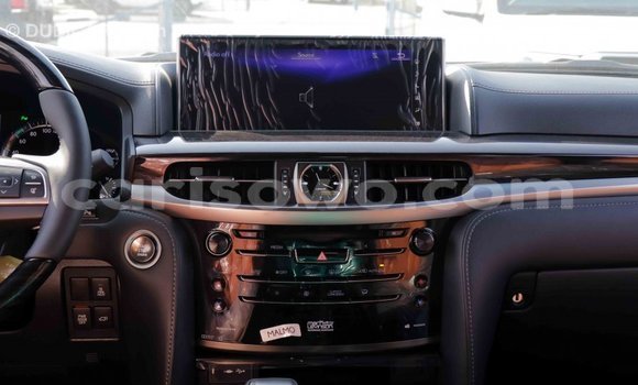 Sayi Imported Lexus LX White Mota in Import - Dubai a Benin Sayi Imported Lexus LX White Mota in Import - Dubai a Benin