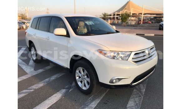 Ra Imported Toyota Highlander funfun Ọkọ̀ in Import - Dubai ni Benin Ra Imported Toyota Highlander funfun Ọkọ̀ in Import - Dubai ni Benin