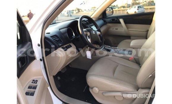 Ra Imported Toyota Highlander funfun Ọkọ̀ in Import - Dubai ni Benin Ra Imported Toyota Highlander funfun Ọkọ̀ in Import - Dubai ni Benin