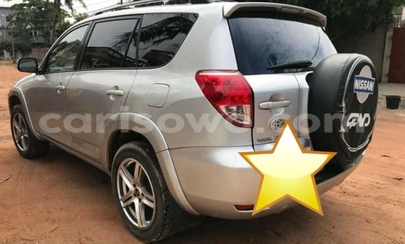 Ra Àlòkù Toyota RAV4 Silver Ọkọ̀ in Cotonou ni Benin Ra Àlòkù Toyota RAV4 Silver Ọkọ̀ in Cotonou ni Benin