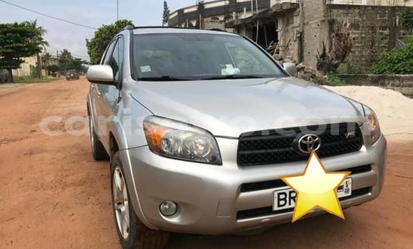 Ra Àlòkù Toyota RAV4 Silver Ọkọ̀ in Cotonou ni Benin Ra Àlòkù Toyota RAV4 Silver Ọkọ̀ in Cotonou ni Benin