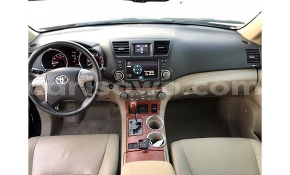 Buy Import Toyota Highlander Black Car in Import - Dubai in Benign Buy Import Toyota Highlander Black Car in Import - Dubai in Benign