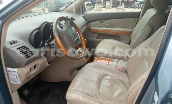 Ra Àlòkù Lexus RX 350 Silver Ọkọ̀ in Cotonou ni Benin Ra Àlòkù Lexus RX 350 Silver Ọkọ̀ in Cotonou ni Benin