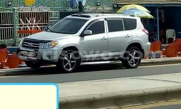 Acheter Occasion Voiture Toyota RAV4 Gris à Cotonou, Benin Acheter Occasion Voiture Toyota RAV4 Gris à Cotonou, Benin