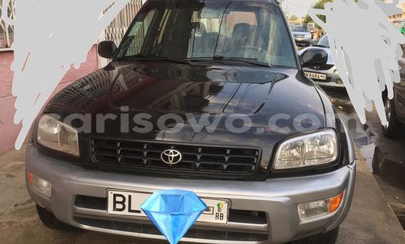 Ra Àlòkù Toyota RAV4 Blue Ọkọ̀ in Cotonou ni Benin Ra Àlòkù Toyota RAV4 Blue Ọkọ̀ in Cotonou ni Benin