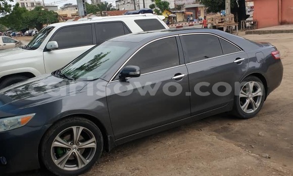 Ra Àlòkù Toyota Camry Black Ọkọ̀ in Cotonou ni Benin Ra Àlòkù Toyota Camry Black Ọkọ̀ in Cotonou ni Benin