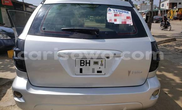 Buy Used Pontiac Vibe White Car in Cotonou in Benign Buy Used Pontiac Vibe White Car in Cotonou in Benign