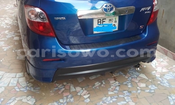 Sayi Na hannu Toyota Matrix Blue Mota in Cotonou a Benin Sayi Na hannu Toyota Matrix Blue Mota in Cotonou a Benin