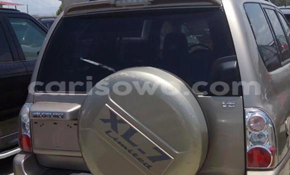 Sayi Na hannu Suzuki XL7 Brown Mota in Cotonou a Benin