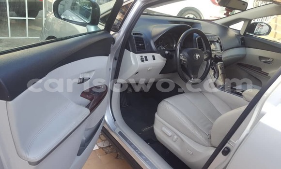 Ra Àlòkù Toyota Venza Silver Ọkọ̀ in Cotonou ni Benin Ra Àlòkù Toyota Venza Silver Ọkọ̀ in Cotonou ni Benin