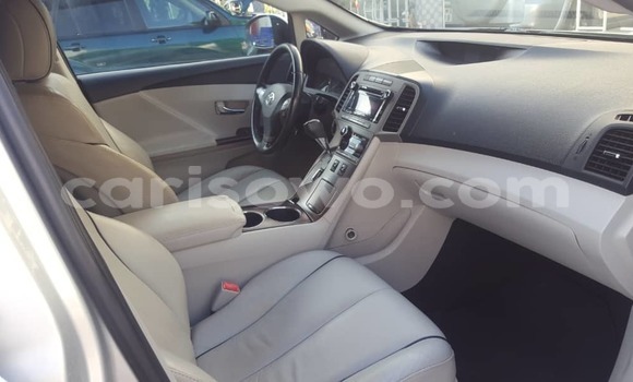 Ra Àlòkù Toyota Venza Silver Ọkọ̀ in Cotonou ni Benin Ra Àlòkù Toyota Venza Silver Ọkọ̀ in Cotonou ni Benin