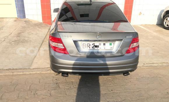 Ra Àlòkù Mercedes-Benz 300–Series Silver Ọkọ̀ in Cotonou ni Benin Ra Àlòkù Mercedes-Benz 300–Series Silver Ọkọ̀ in Cotonou ni Benin